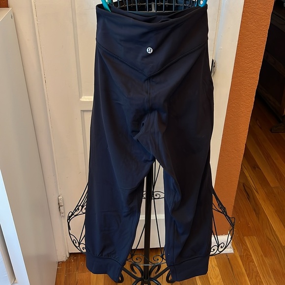 Lululemon Align High-Rise Cropped Jogger-Size 4 - Picture 5 of 6